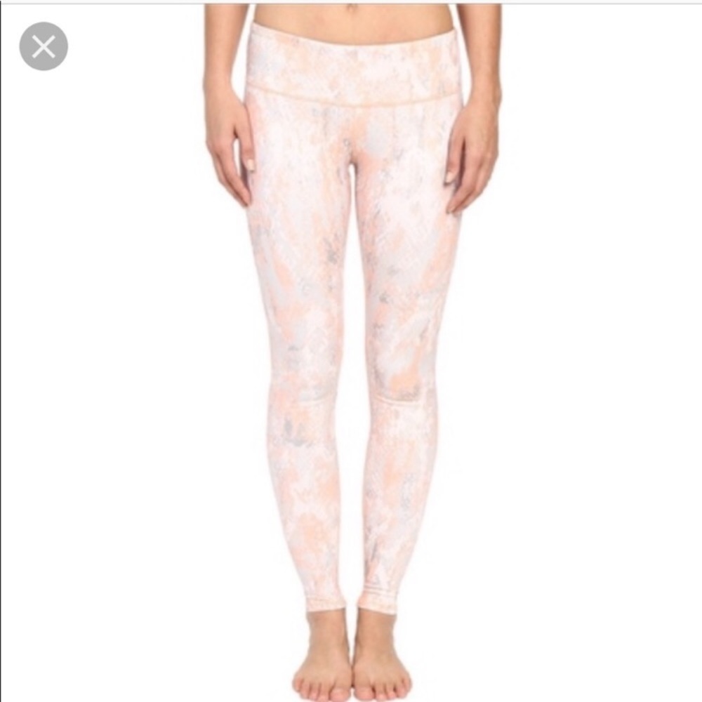 Alo Yoga full length tropical peach python, M